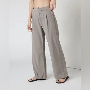 Vuori Villa Trouser Pant size Medium